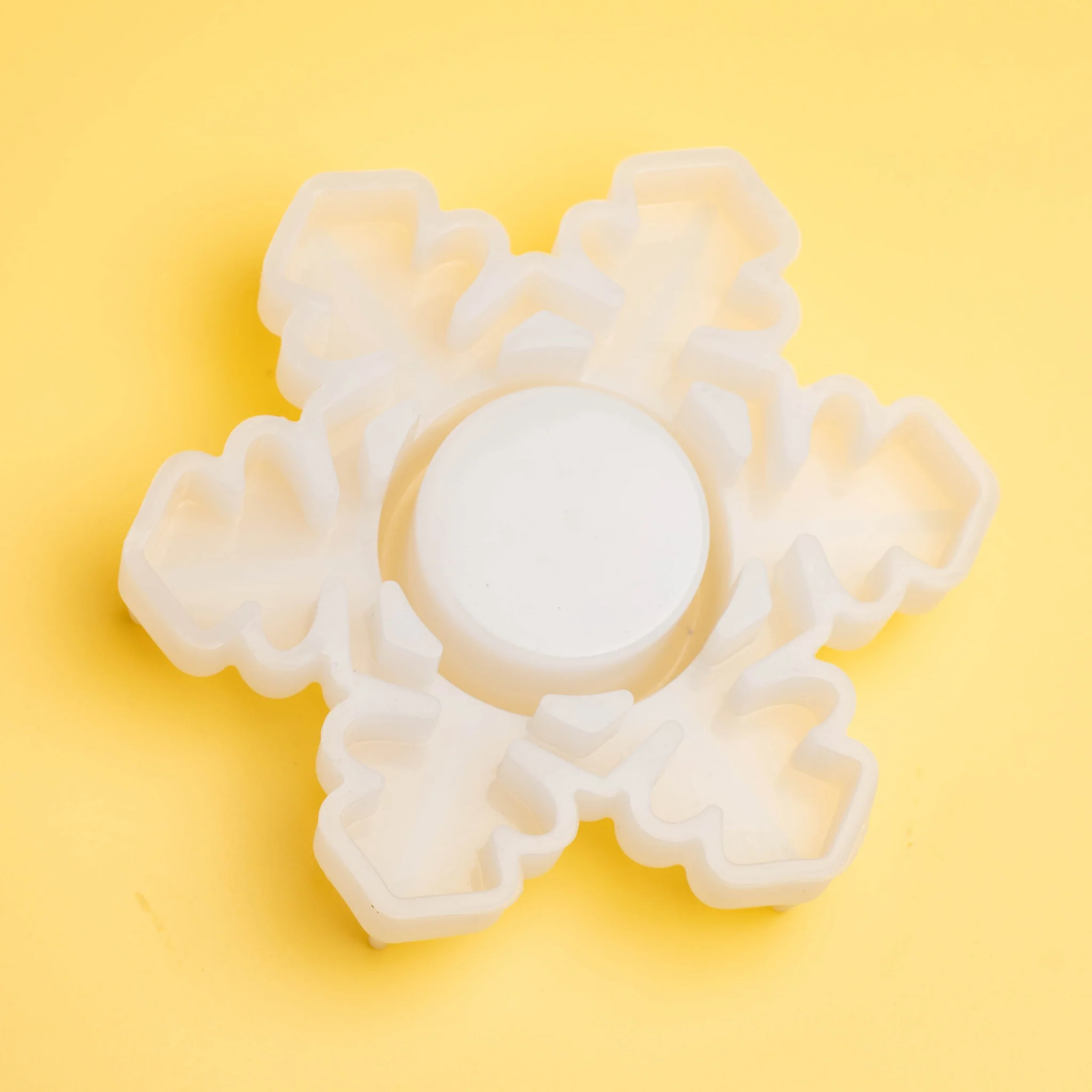 Silikonform Schneeflocken Teelichthalter 1 - Image 3