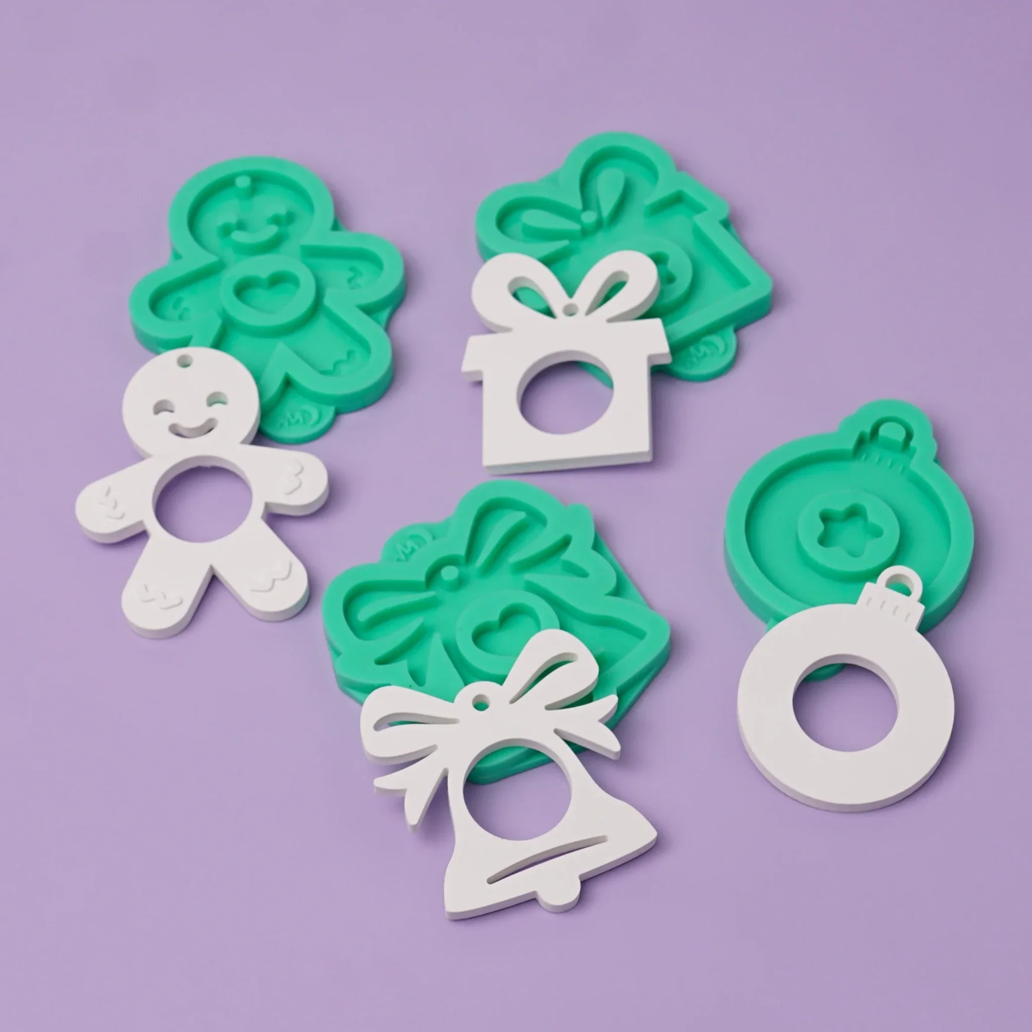 Silikonformen 4er Set Weihnachtsanhänger für Schokokugeln - Image 3